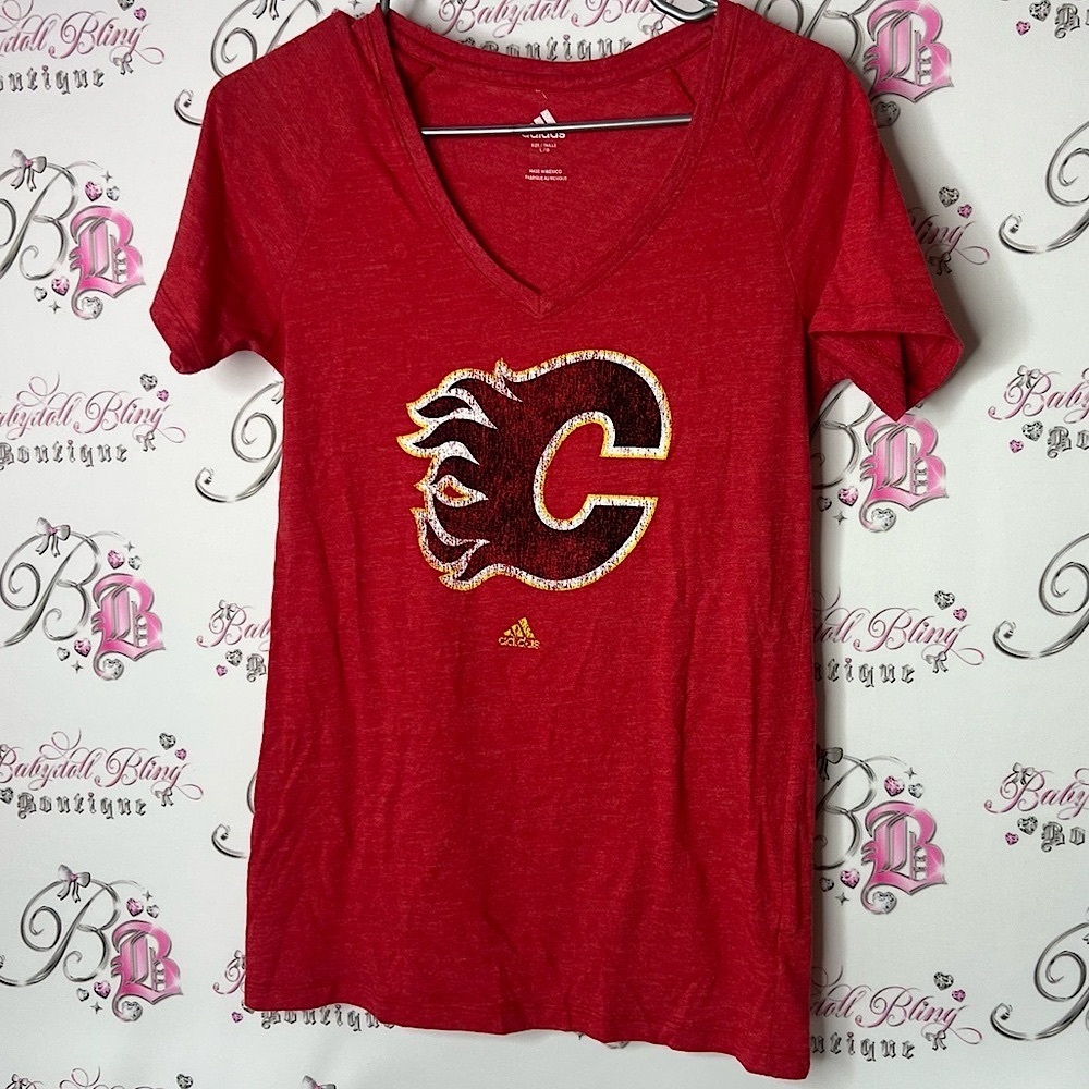 Adidas Calgary flames NHL shirt tee hockey game hockey 🏒 Red Graphic Tee